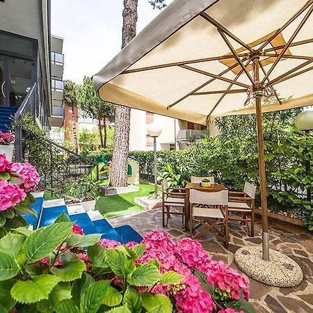 Renzo Hotel-3